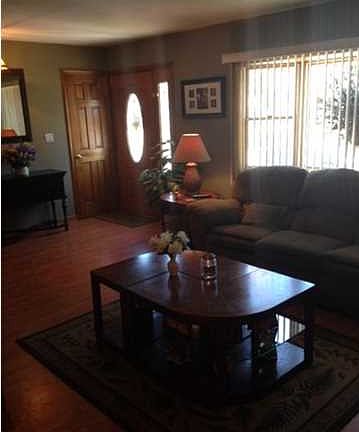 3rd image of 168 Kensington Ave