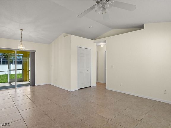 4th image of 2127 NE 24th Ter