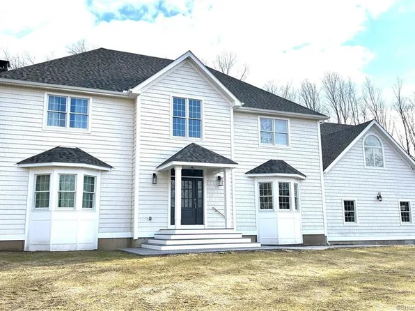 13 White Pine Lane, Guilford, CT 06437