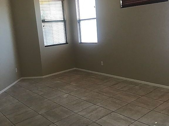 3rd image of 1706 N 114th Ave