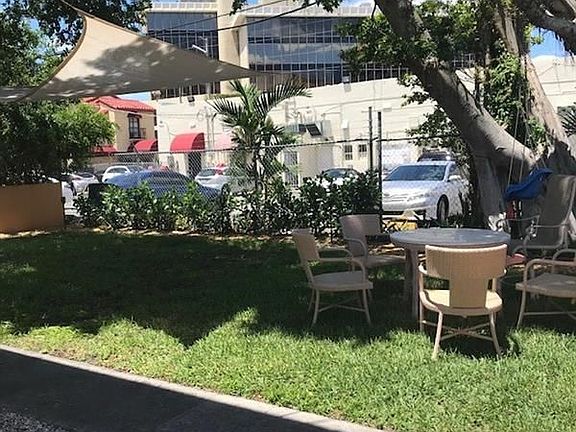 4th image of 115 Antiquera Ave #123