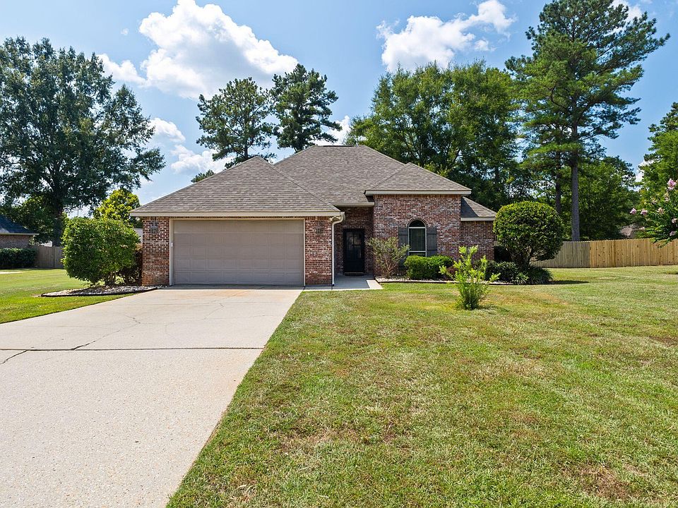 1st image of 10 Apalachee Dr