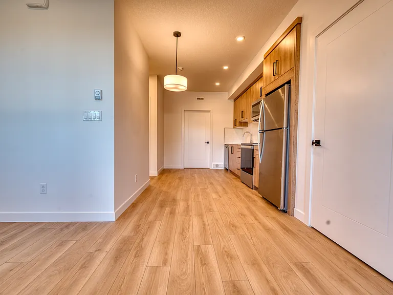 2925 12th Ave SW #203 — Photo 2