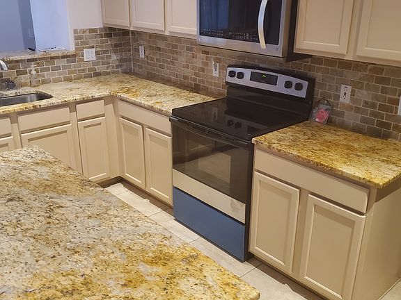4th image of 9343 W Deanna Dr