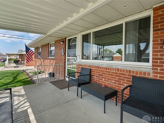 4th image of 750 Harlan Pl