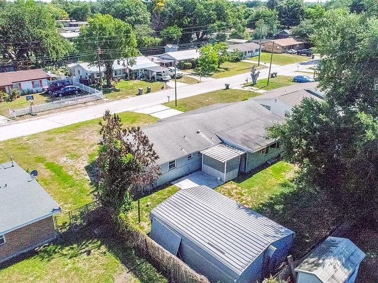 2420 Avenue A NW — Photo 22