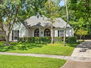 1326 Springlake Dr, Baton Rouge, LA 70810