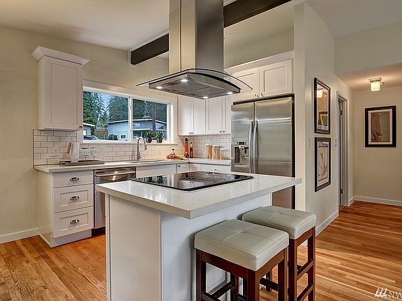 5th image of 15418 SE 38th St