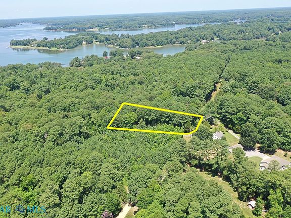 5th image of 27-35A Taylors Creek Rd