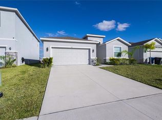 345 Mangrove Manor Dr, Apollo Beach, FL 33572