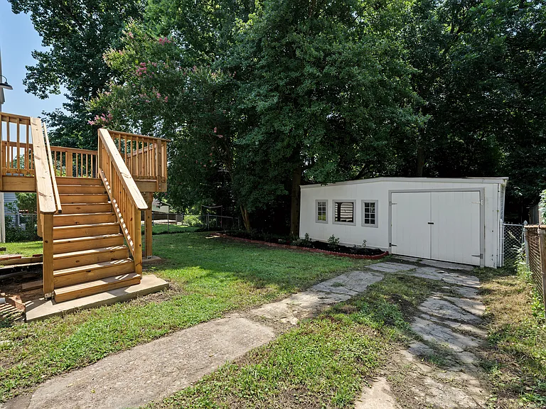 804 Berkeley Ave NW — Photo 22