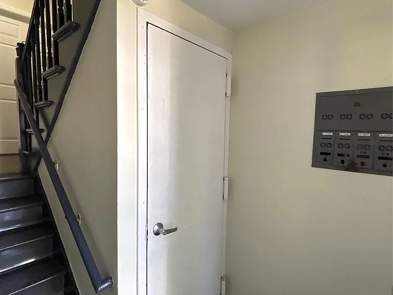 37 Spruce St #2 — Photo 15