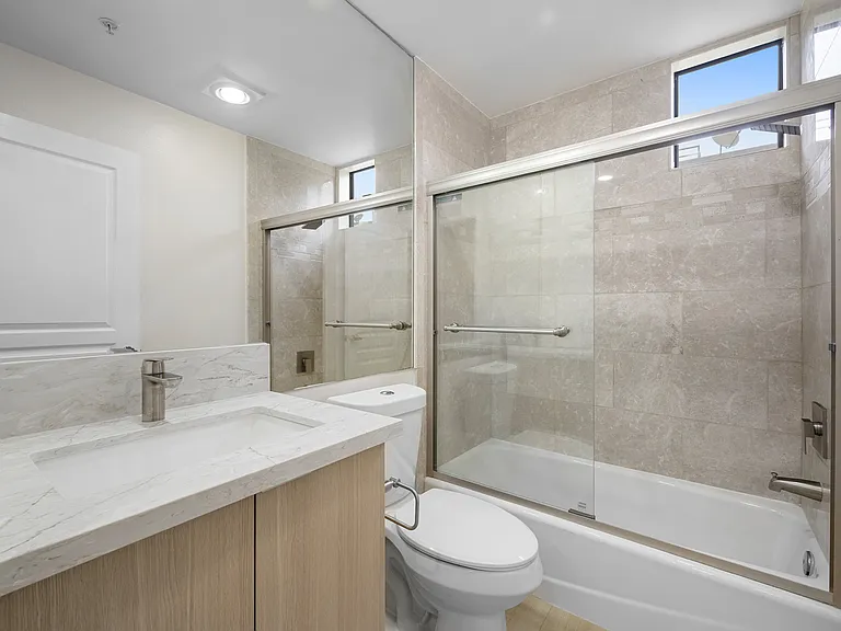 1114 Campbell St #206 — Photo 14