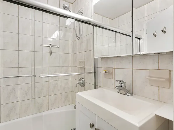 1160 3rd Avenue image 7 of 7