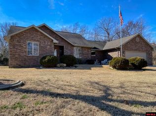 121 Walden Ln, Bull Shoals, AR 72619