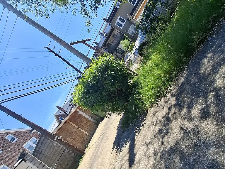 Wildwood Pkwy — Photo 19