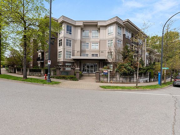2nd image of 13555 Gateway Dr #105