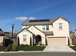 1743 N Todd Hedrick Ln, Clovis, CA 93619
