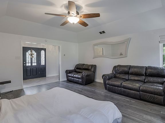 5th image of 511 Farrar Rd