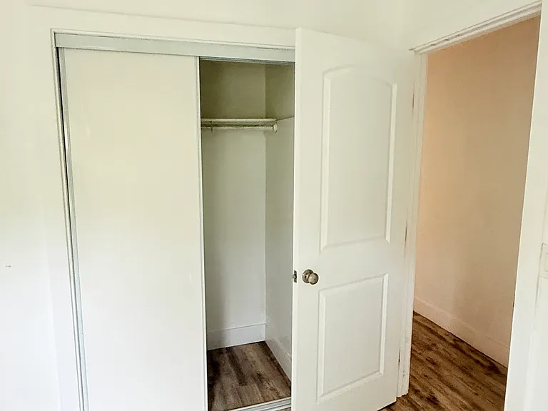 1420 Chestnut St — Photo 11