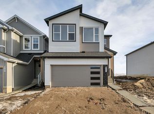 311 22nd St NW, Edmonton, AB T6T2R6