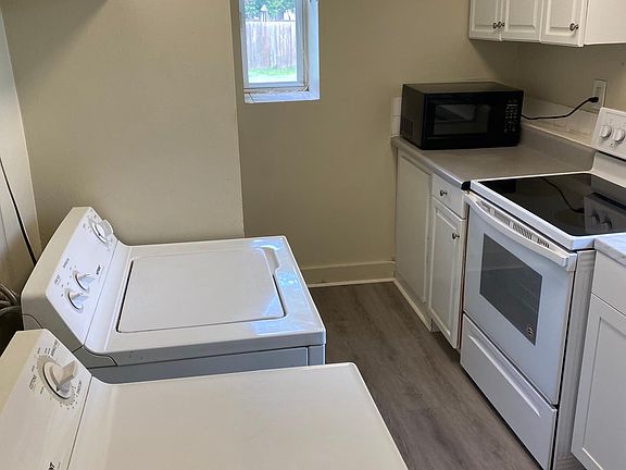 4th image of 2807 Barton Ave APT 4