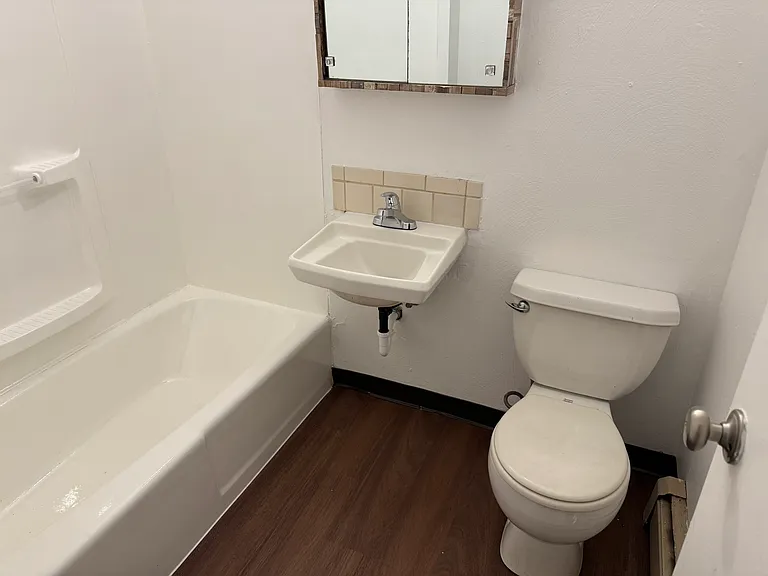Mensah Apartments Lorain — Photo 8