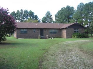 1606 E Hollow Oak Rd, Stigler, OK 74462