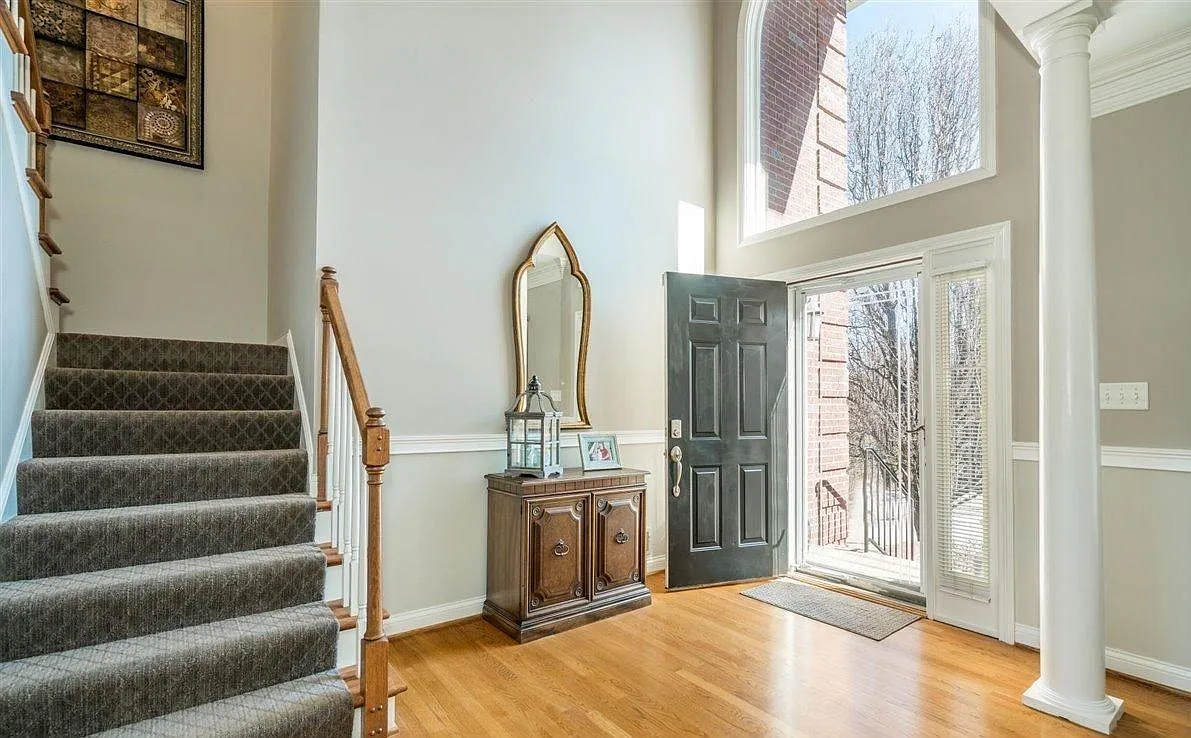 5012 Wolfpen Woods Dr — Photo 4