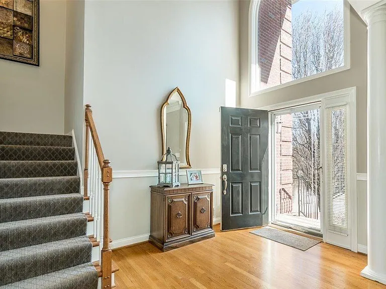5012 Wolfpen Woods Dr — Photo 4