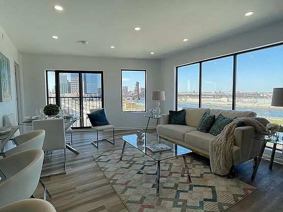 4th image of 502 Market St #1AA