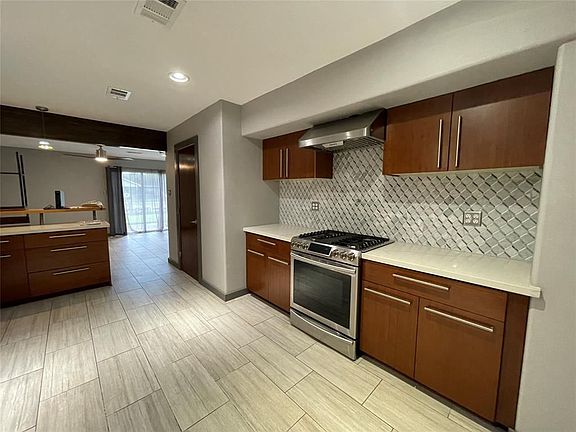 2nd image of 91 Bayou Ln