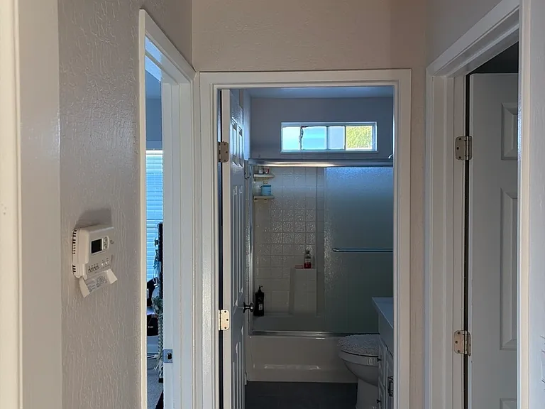 31 Adelaide Dr — Photo 3