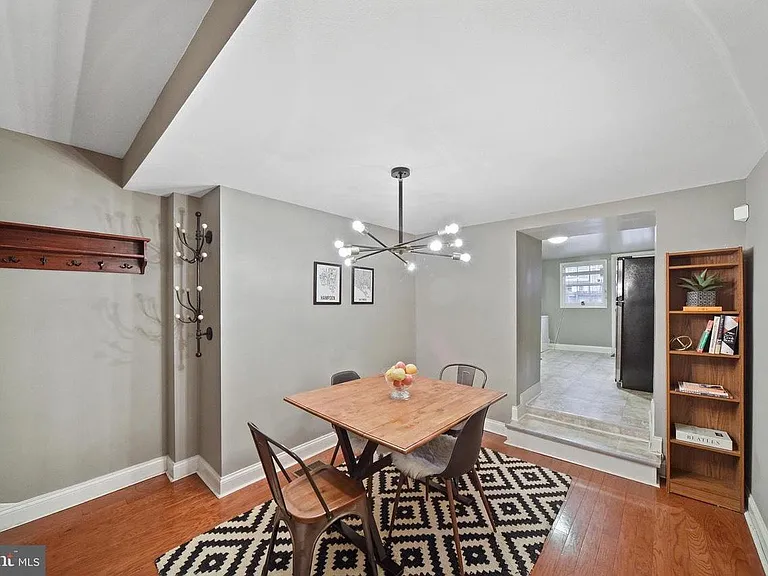 3319 Paine St — Photo 6