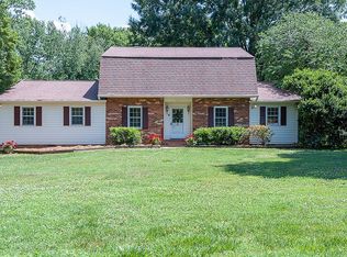 140 Raintree Rd, Advance, NC 27006