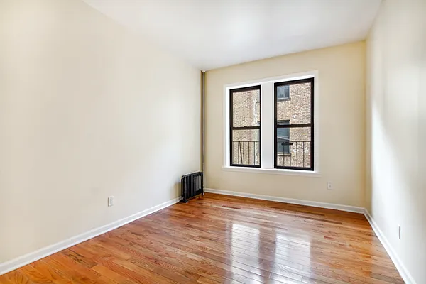 Rented by Compass | media 7