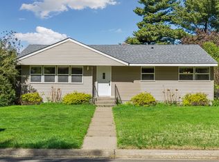 1099 Felix St, West Saint Paul, MN 55118