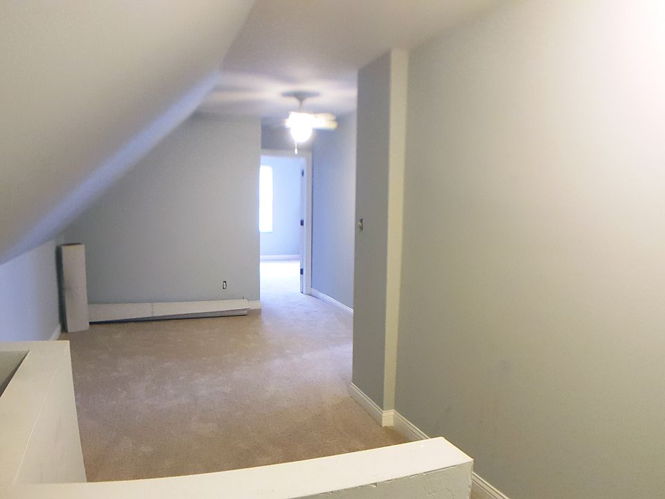 2nd Floor Hallway