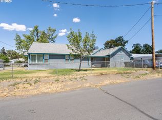 763 E Main St, Hermiston, OR 97838