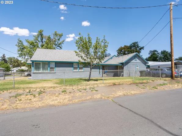 763 E Main St, Hermiston, OR 97838