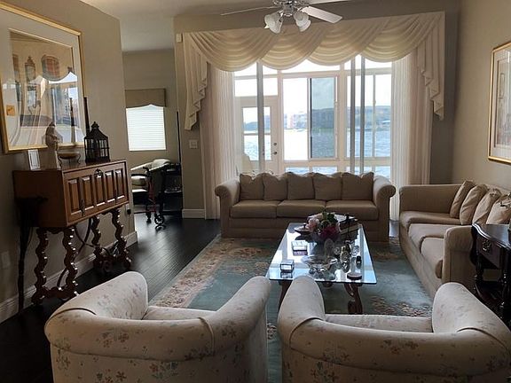5th image of 7856 Exeter Boulevard #101