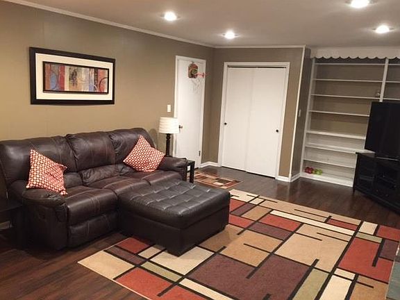 3rd image of 2966 Melvin Dr