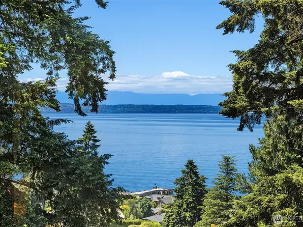 9421 190th Place SW, Edmonds, WA 98020