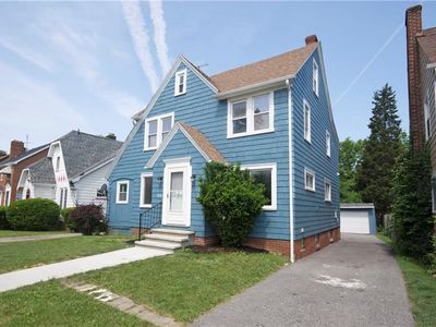 1020 Helmsdale Rd, Cleveland Heights, OH, 44112