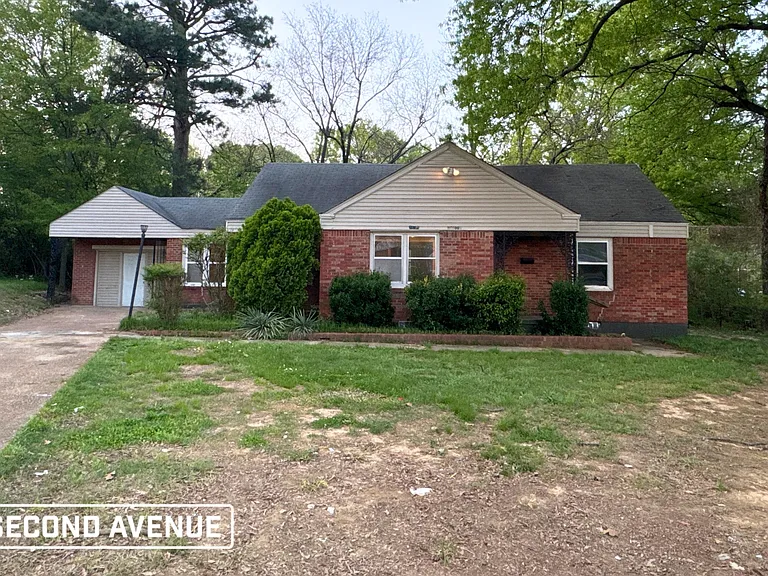 3030 McCool Ave — Photo 1