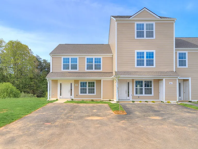 1300 Providence Blvd NW — Photo 1
