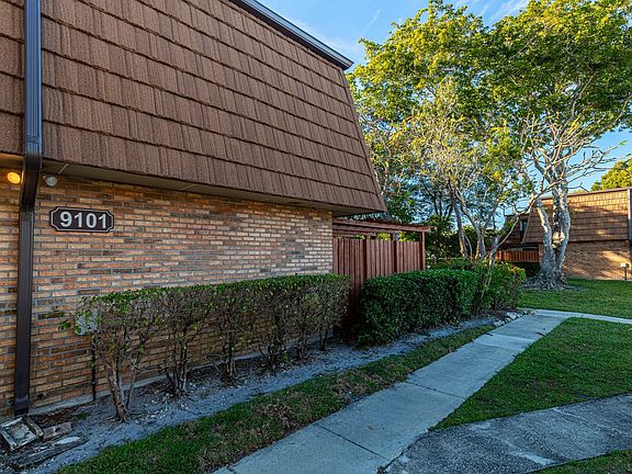 3rd image of 9101 SW 19th Place #B