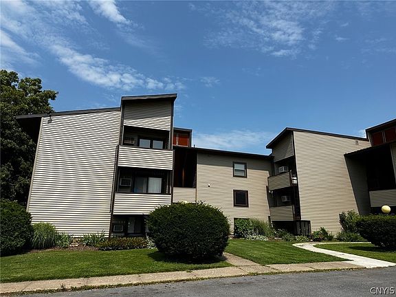 2nd image of 505 Village Blvd N