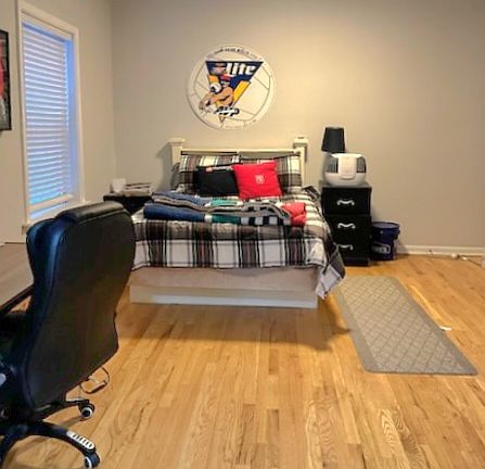 4th image of 931 W Leland Ave APT 301