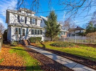 212 E Bergen Pl, Red Bank, NJ 07701
